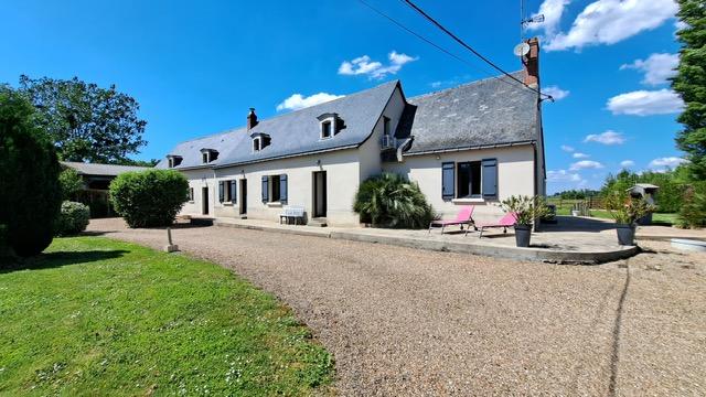 PROPRIETE LES ROCIERS SUR LOIRE