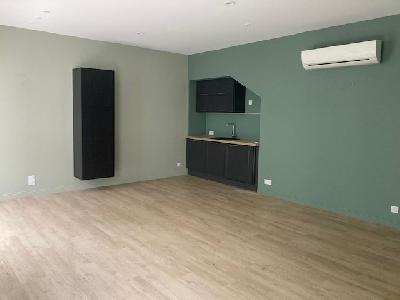 LOCAL COMMERCIAL SAUMUR A LOUER